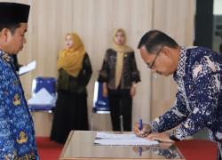 Wakil Bupati Kerinci Pimpin Pelantikan dan Pengambilan Sumpah Jabatan Fungsional Wakil Bupati Kerinci Pimpin Pelantikan dan Pengambilan Sumpah Jabatan Fungsional